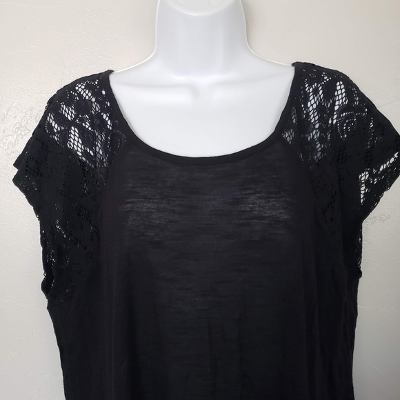 Rue21 XL Black Short Sleeve Shirt Blouse Top Lace Side Slit Lightweight - Picture 3 of 6